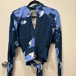 XS free people cutout high neck top